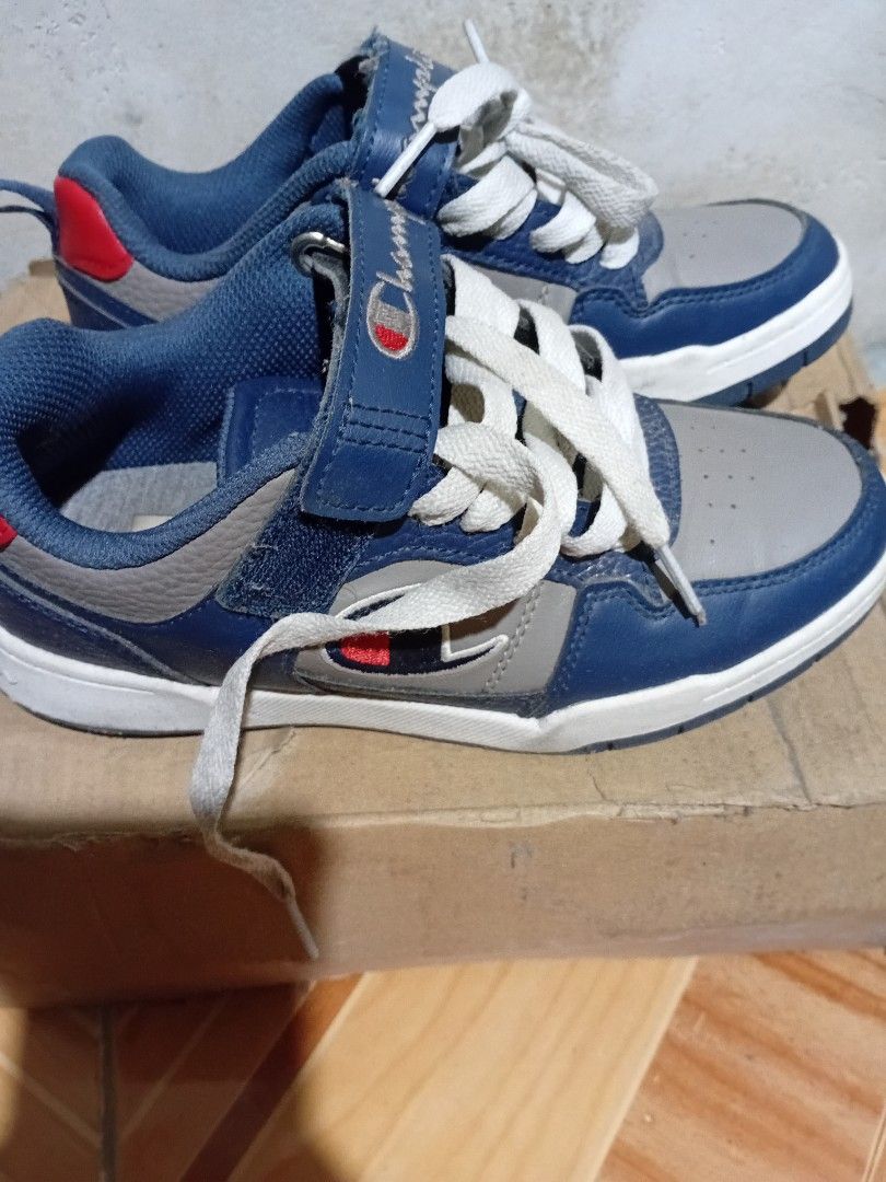 Champion shoes (Category: Sneakers & Footwear) located in Guagua. Submitted by goldenpenguin_aaeea3 (Listing ID 1465013369, Image 2). Description: preloved original champion shoes size 23cm.