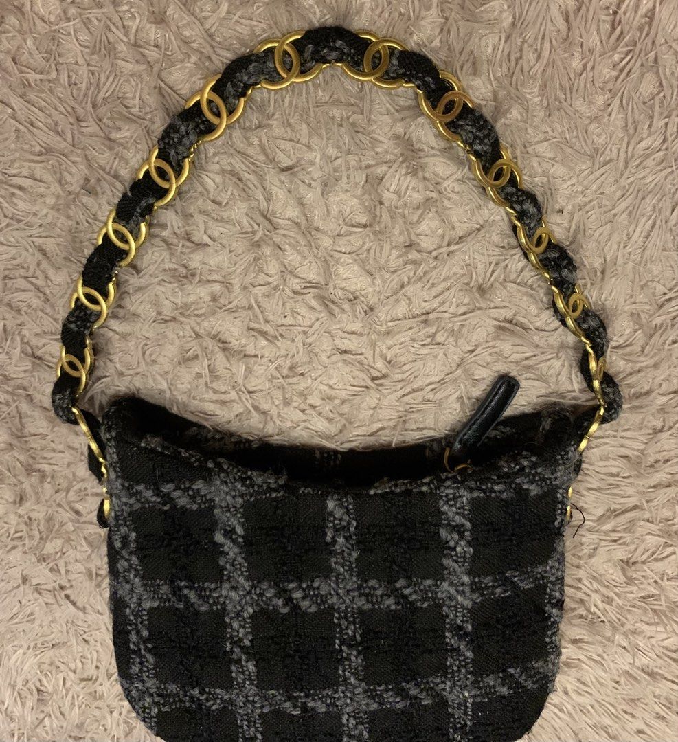 Chanel tweed (Category: Luxury Apparel) located in Tagum. Submitted by 80bagsph.cemene08 (Listing ID 1465117705, Image 2). Description: Very rare piece & hard to find .