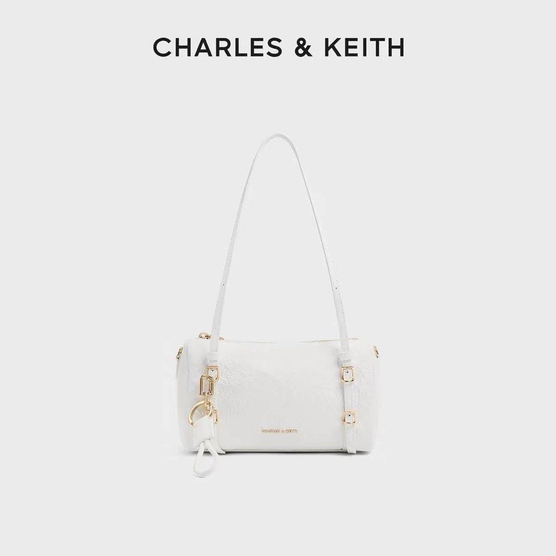 Charles & Keith Levy Nylon Shoulder Bag (Category: Shoulder Bags) located in Manila. Submitted by chic.collectivemnl (Listing ID 1464991162, Image 3). Description: .