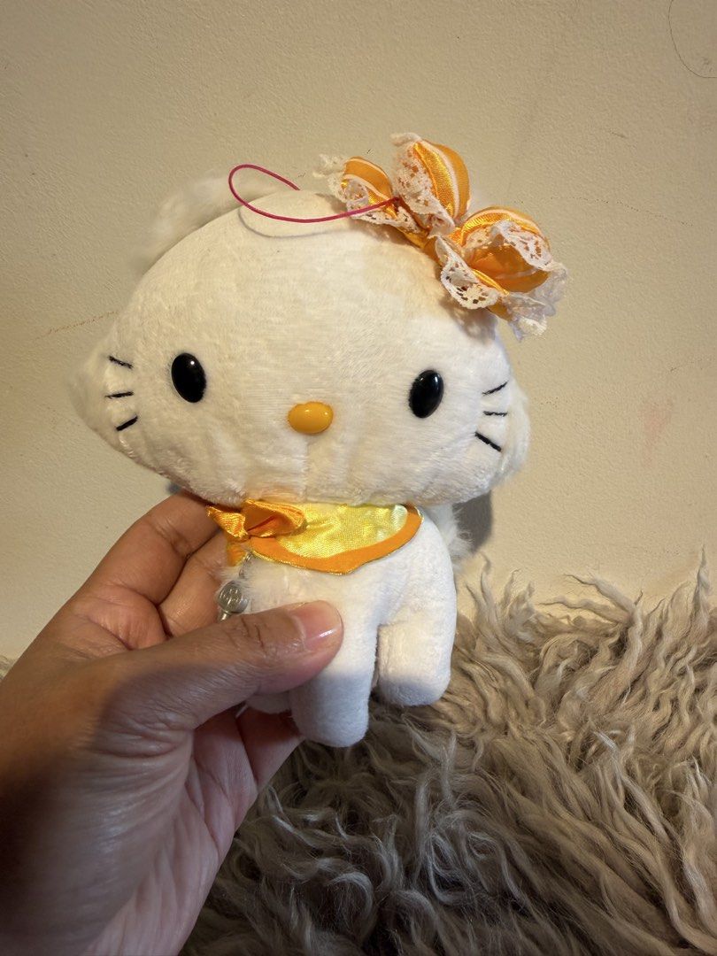 Charmmy kitty (Category: Plushies & Soft Toys) located in La Trinidad. Submitted by reeze_24 (Listing ID 1464971786, Image 1). Description: .