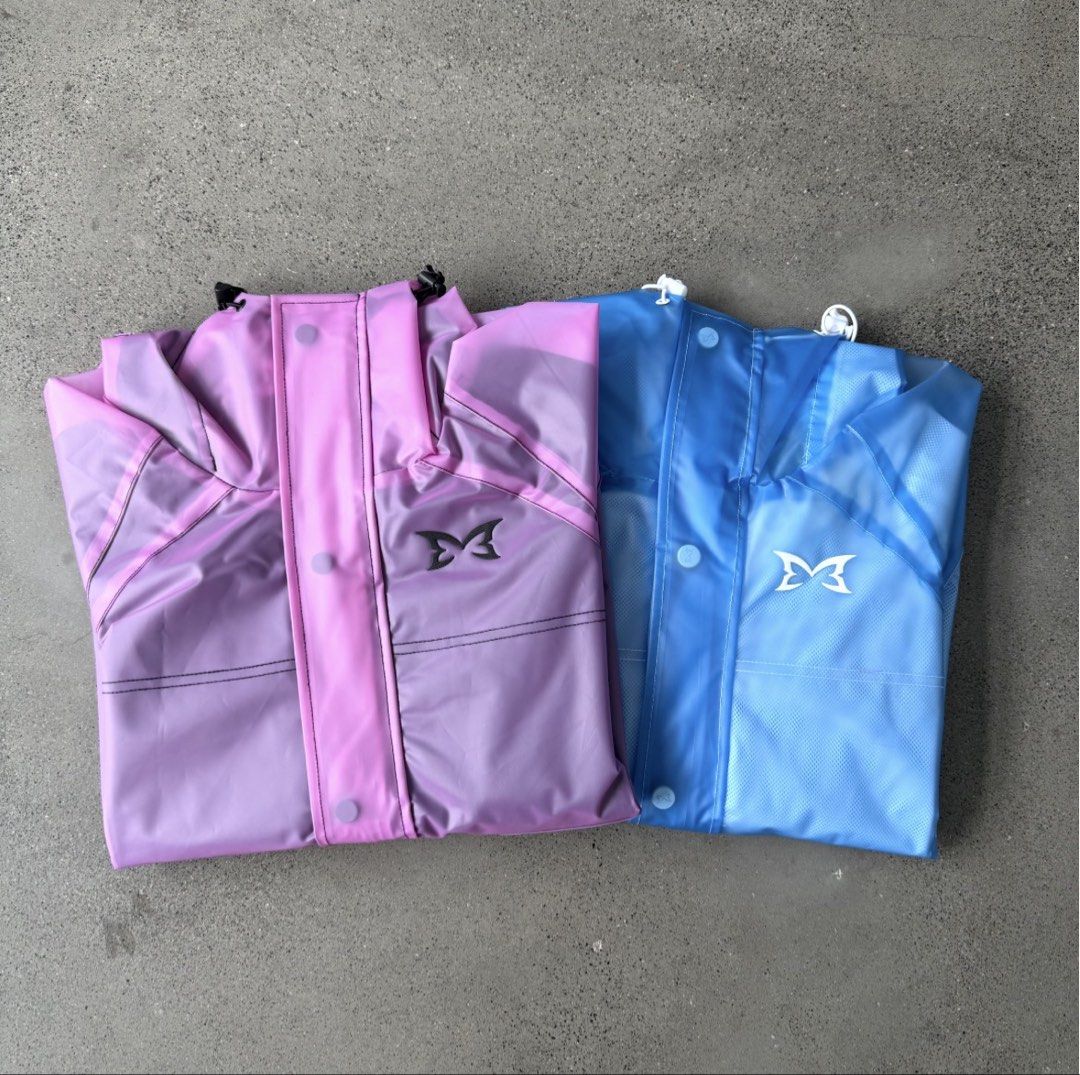 💯CHEAPEST💯 TRANSLUCENT JACKET (Category: Coats, Jackets and Outerwear) located in Singapore. Submitted by billsells (Listing ID 1465105321, Image 2). Description: 🚨 NEW DROP ALERT 🚨 The Mertra Translucent Windbreaker is officially live! 💨✨ Upgrade your outerwear game with these ultra-clean translucent colorways featuring signature Mertra chest logo branding and contrast paneling 🔥 🎨 Colorways Available: • Electric Blue 💙 • Mauve / Purple 