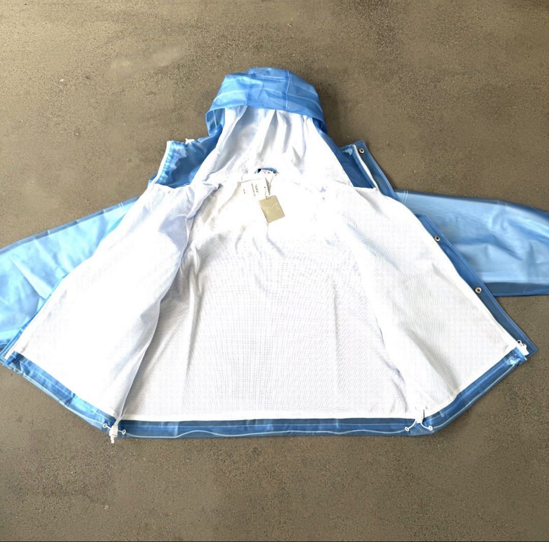 💯CHEAPEST💯 TRANSLUCENT JACKET (Category: Coats, Jackets and Outerwear) located in Singapore. Submitted by billsells (Listing ID 1465105321, Image 4). Description: 🚨 NEW DROP ALERT 🚨 The Mertra Translucent Windbreaker is officially live! 💨✨ Upgrade your outerwear game with these ultra-clean translucent colorways featuring signature Mertra chest logo branding and contrast paneling 🔥 🎨 Colorways Available: • Electric Blue 💙 • Mauve / Purple 