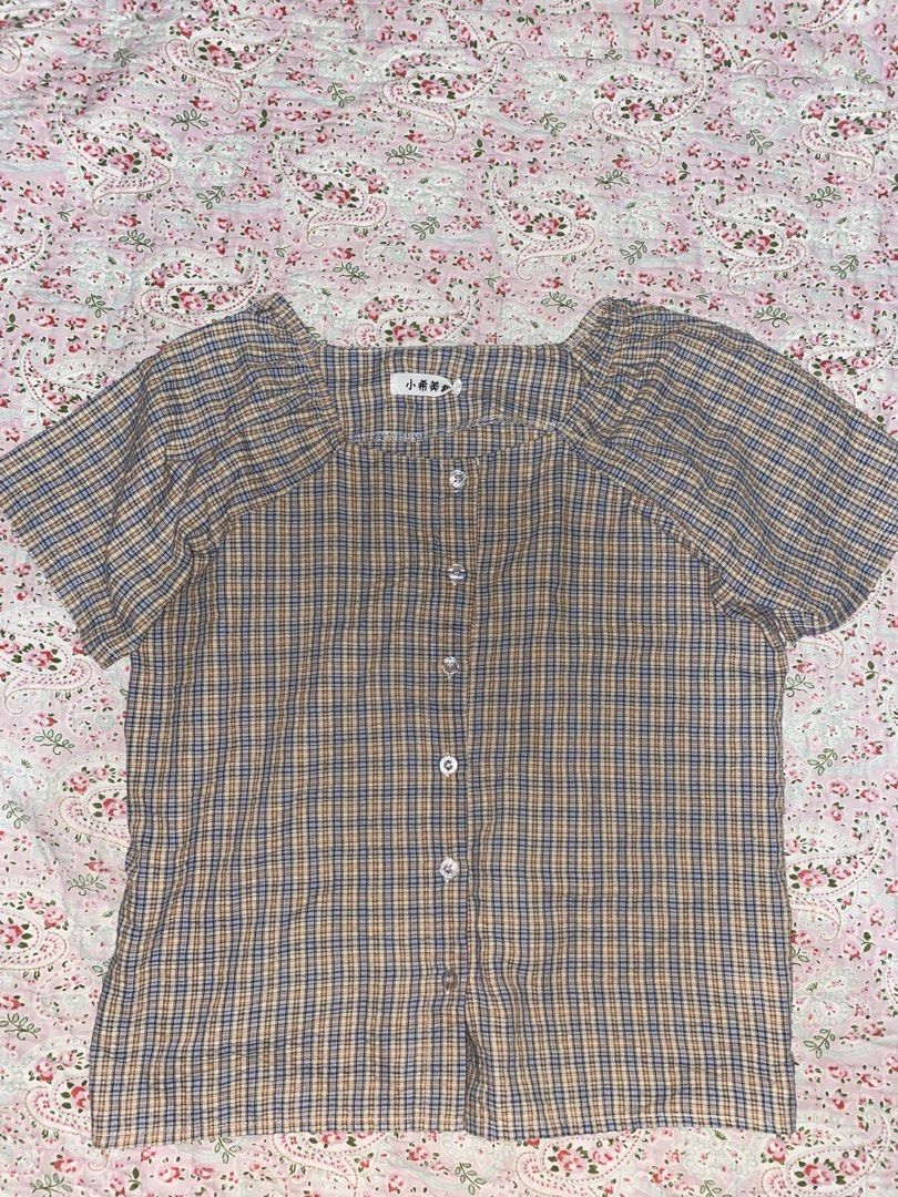 Checkered top (Category: Blouses) located in Manila. Submitted by vast.kailee_13 (Listing ID 1465066927, Image 1). Description: Checkered purple top.