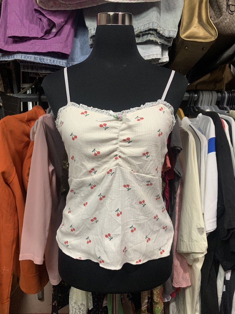 Cherry top (Category: Others Tops) located in Davao. Submitted by franz2004 (Listing ID 1465135862, Image 1). Description: Cherry top Size - XS to Small Width - 12 Length - 20.5 (6 strap) Issues - Lints all over Color rate - 9.5/10 Condition - Very good 249 + sf.