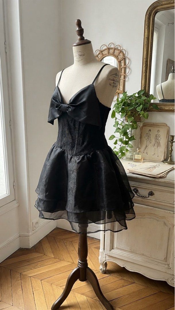 Chic Bow Black Lace Tulle Mini Dress (Category: Dresses) located in Cavite. Submitted by wishie_collects (Listing ID 1465033739, Image 1). Description: Brand New Small to Med with boning.