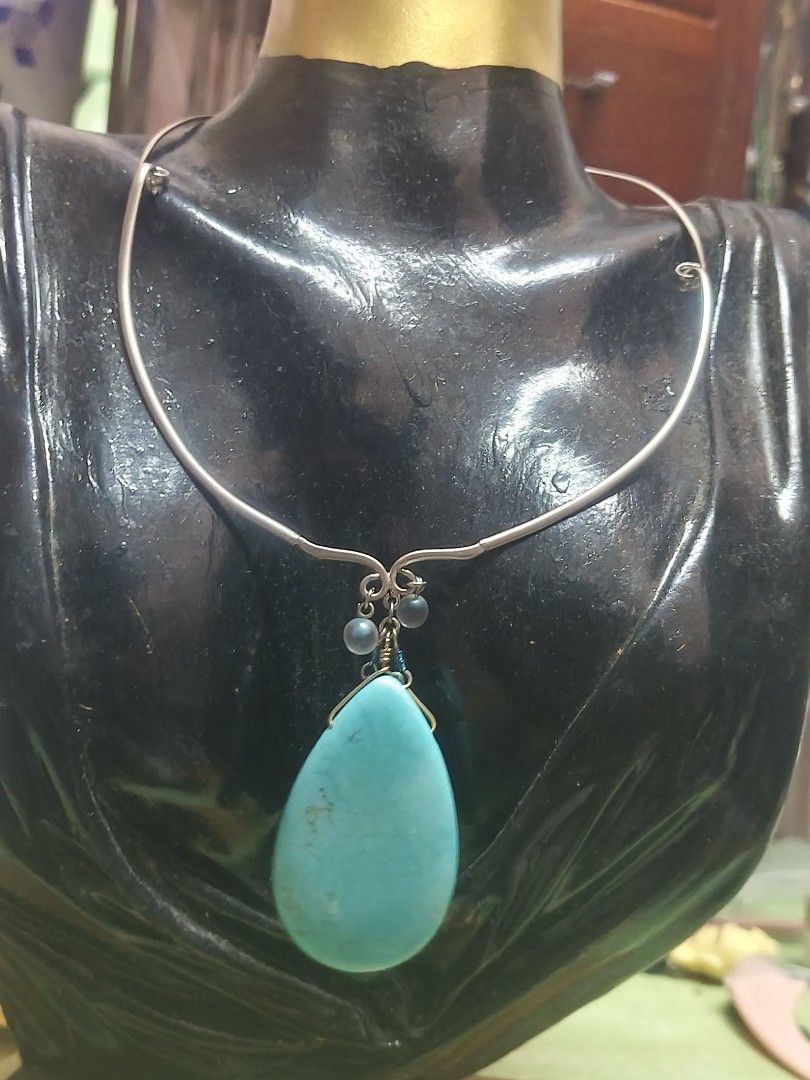 Choker Elegant Big Turquoise Necklace (Category: Necklaces) located in Manila. Submitted by du_1661 (Listing ID 1465035593, Image 2). Description: .