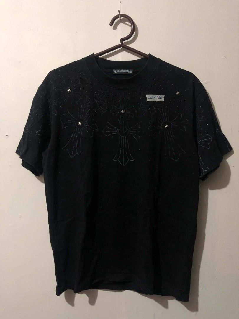 Chrome Hearts Cross Logo Shirt (Category: Tshirts & Polo Shirts ) located in Pasig City. Submitted by geloangelo17550 (Listing ID 1465153012, Image 1). Description: Excellent condition 9/10 color rate no issue.