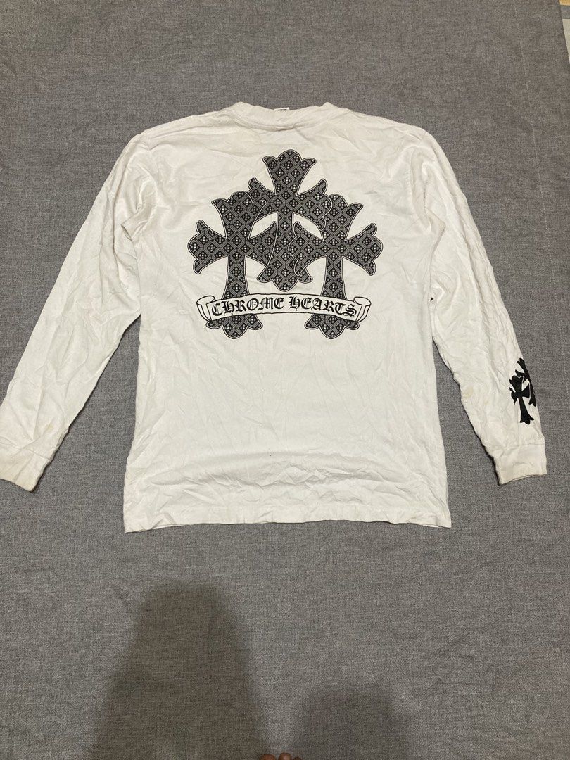 Chrome Hearts Longsleeve Shirt (Category: Tshirts & Polo Shirts ) located in Zamboanga. Submitted by deensthrifting (Listing ID 1465044961, Image 2). Description: Size 19x27 9/10 Color rate Very good condition -minimal stains(washable) -1500 free shipping.