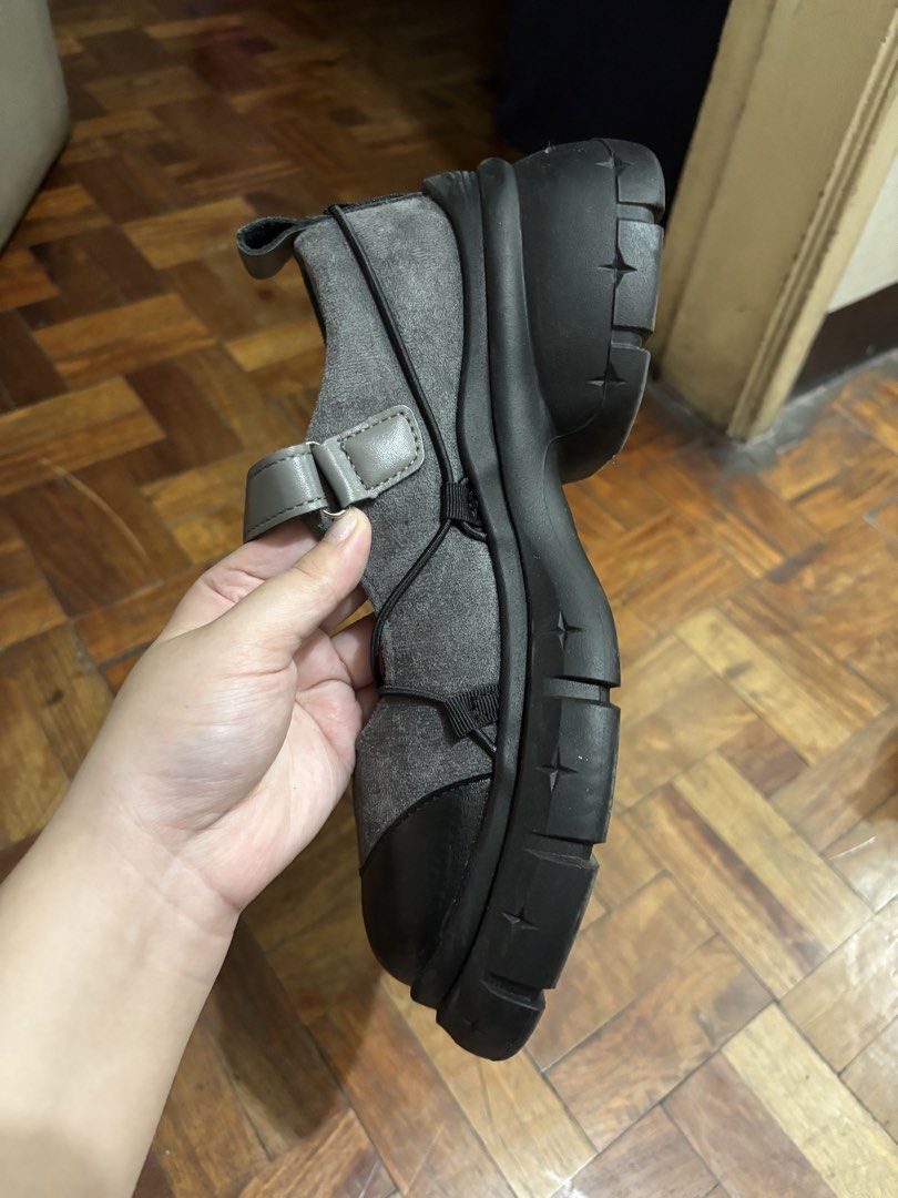Chunky Platform Mary Jane Shoes Grey Black (Category: Heels) located in Caloocan City. Submitted by ca1ico (Listing ID 1465145984, Image 3). Description: used once and comes with box - bought from shapi (originally bought for ₱977) - can fit 23.5cm - 24cm.