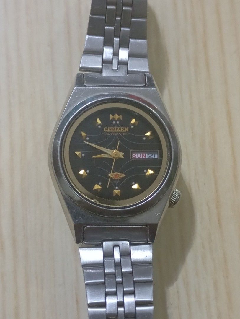 Citizen automatic (Category: Women's Watches) located in Las Pinas. Submitted by quick_deals_great_finds2 (Listing ID 1465080408, Image 2). Description: Original good working condition 25mm small fits wrist 6.5 inches.