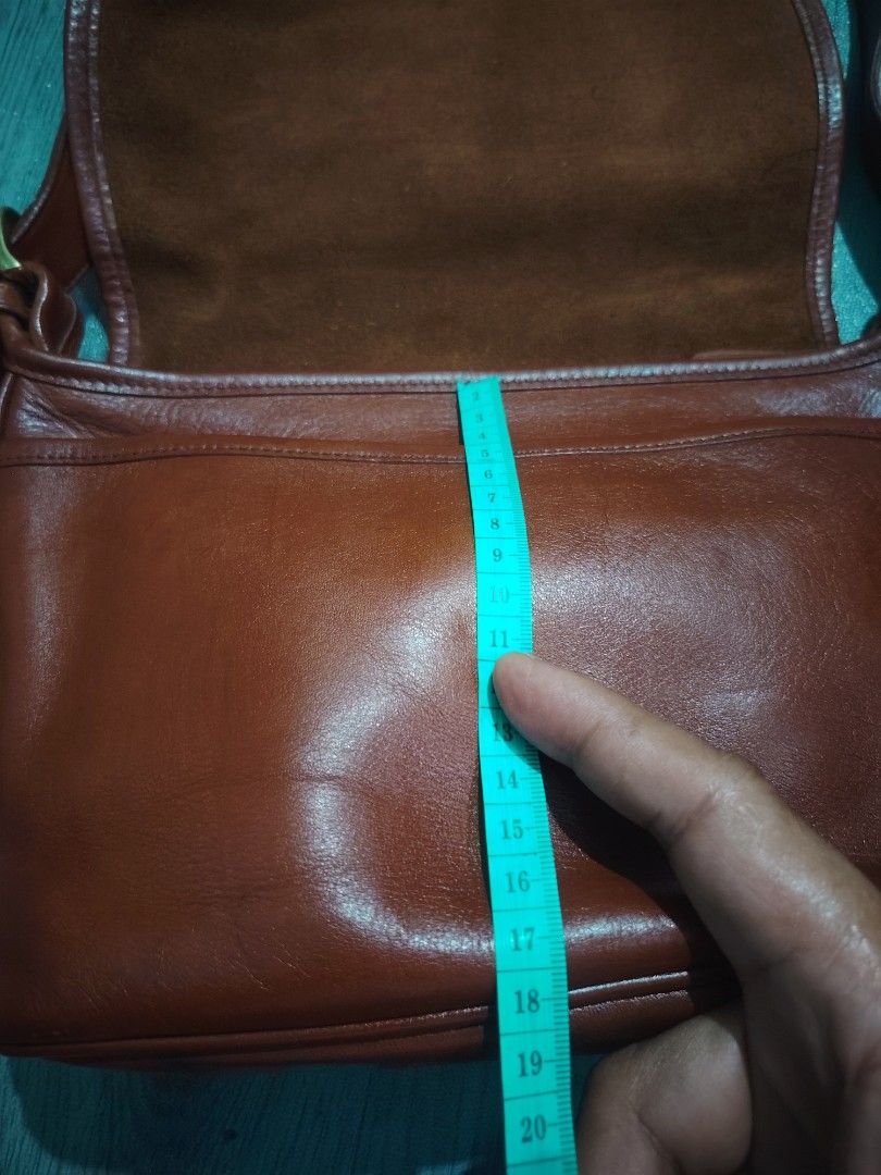 Coach (Category: Cross-body Bags) located in Manila. Submitted by del96 (Listing ID 1465080249, Image 3). Description: #25.