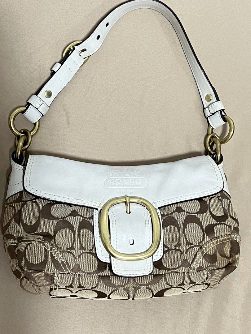 Coach Bag (Category: Luxury Bags & Wallets) located in Mabalacat. Submitted by thriftaround.ph (Listing ID 1465069324, Image 2). Description: .