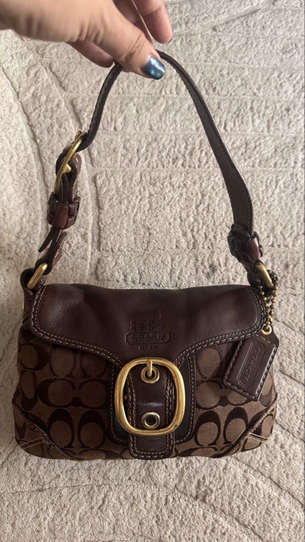 Coach Bleecker (Category: Luxury Bags & Wallets) located in Digos. Submitted by tindahannipre (Listing ID 1465057797, Image 2). Description: Excellent condition Signs of use only in hardware Rank A.