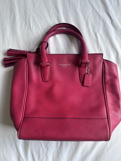 (Category: ) located in . Submitted by inlovewithbagsph (Listing ID 1465094083, Image 1). Description: .