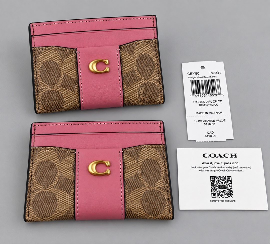 Coach Essential Card Holder (Category: Wallets & Card holders) located in Binan City. Submitted by pinkykeenshop (Listing ID 1464981467, Image 1). Description: .