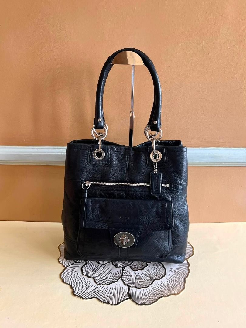 Coach Hamptons Turnlock Leather Carryall Bag (Category: Tote Bags) located in Quezon City. Submitted by bellafashion08 (Listing ID 1465110094, Image 1). Description: Dimension: - Height = 12 in. - Length = 12 in. * From U.S * Nice in actual .