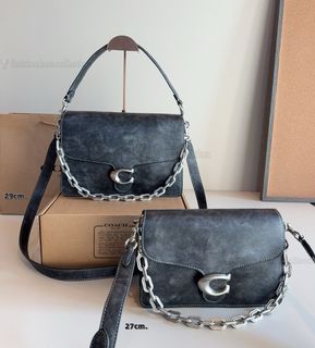(Category: ) located in . Submitted by fashion_collection (Listing ID 1465025176, Image 1). Description: .