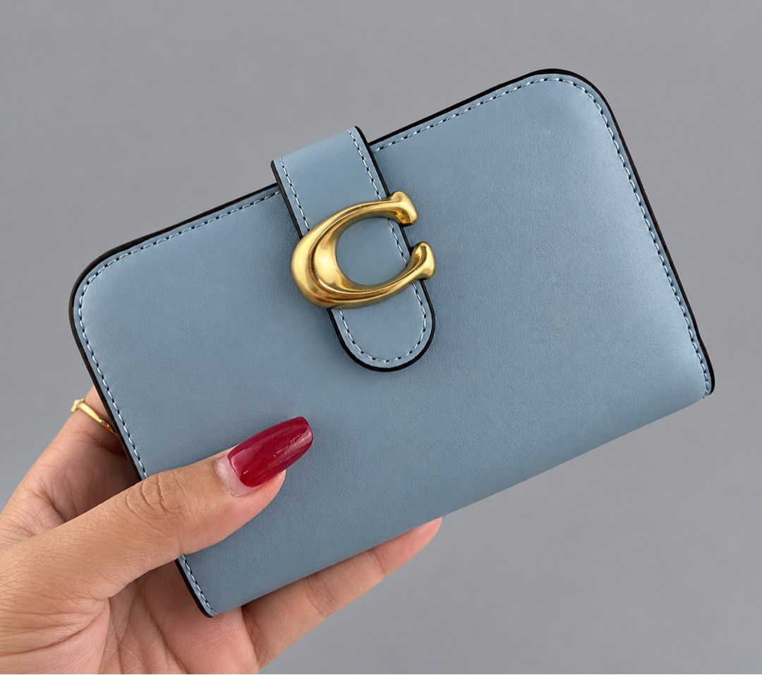 Coach Tabby Wallet (Category: Wallets & Card holders) located in Binan City. Submitted by pinkykeenshop (Listing ID 1465146264, Image 1). Description: .