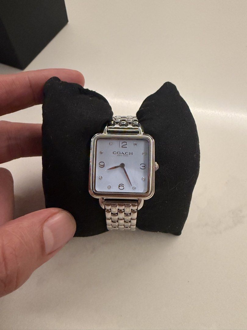 Coach Watch (Category: Women's Watches) located in Taguig. Submitted by notobrokies (Listing ID 1465014558, Image 2). Description: BRAND NEW / LEGIT NO BOX OR EXTRAS IF NOT PICTURED NO TRADE / NO NEGO / LAST PRICE GCASH PAYMENTS ONLY - NO COD LALAMOVE OR GRAB ONLY NO LBC / J&T SERVICES Location Pin: McKinley Hill Village .