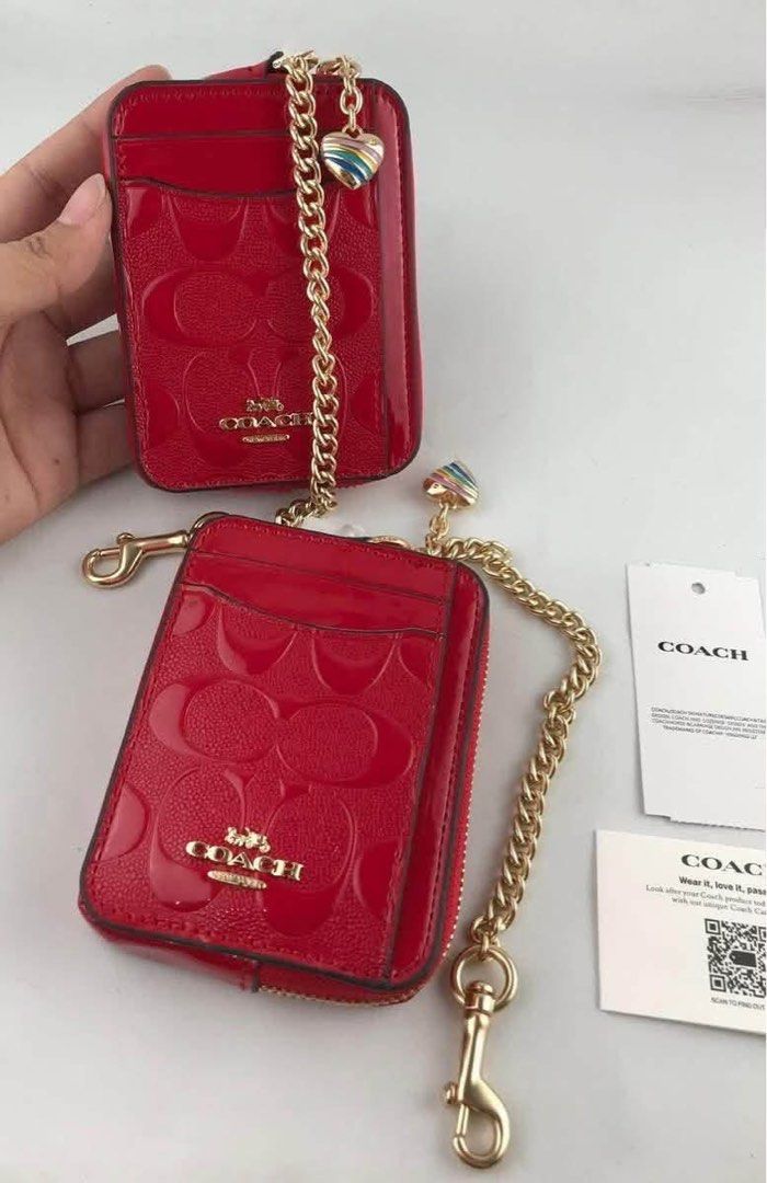Coach Zip Chain Cardcase (Category: Wallets & Card holders) located in Manila. Submitted by msddirectfactoryoutlet (Listing ID 1464986567, Image 3). Description: .