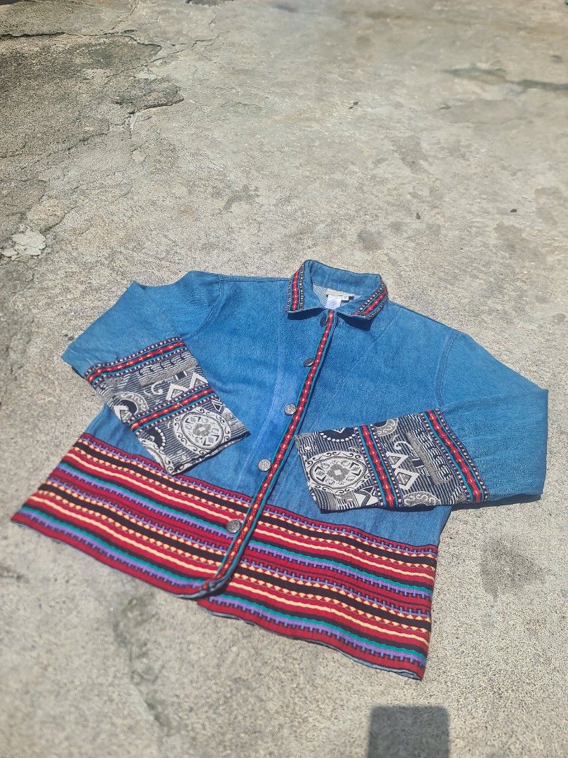 Coldwater Creek Vtg Denim Jacket (Category: Coats, Jackets and Outerwear) located in Mendez-Nunez. Submitted by clarisucks (Listing ID 1465000578, Image 2). Description: Vintage 90s Denim Aztec Western Boho Tapestry Button-Up Jacket 🤎💙 ✨ Vintage-inspired denim jacket with unique Aztec & tribal tapestry details ✨ Western / Boho aesthetic ✨ Button-up front with patterned cuffs and collar ✨ Makapal at stylish ang tela ✨ Eye-catching colorful woven