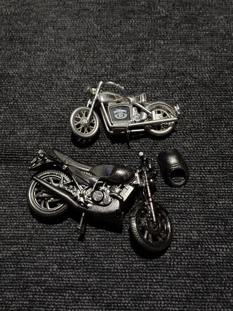Collectibles Motor Vehicle Models (Category: Vintage Collectibles) located in Bulacan. Submitted by thriftstarph (Listing ID 1465112099, Image 1). Description: PLEASE READ THE DESCRIPTION BELOW‼️ Jack Daniel’s Motorcycle model Ornament Yamaha RZ250 Y.A.C Limited diecast metal figure 1/15 Japan Both Collectibles From: Japan As is .