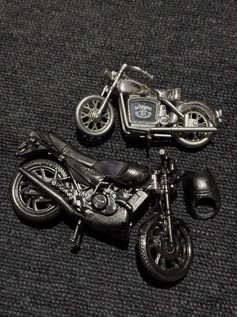 Collectibles Motor Vehicle Models (Category: Vintage Collectibles) located in Bulacan. Submitted by thriftstarph (Listing ID 1465112099, Image 2). Description: PLEASE READ THE DESCRIPTION BELOW‼️ Jack Daniel’s Motorcycle model Ornament Yamaha RZ250 Y.A.C Limited diecast metal figure 1/15 Japan Both Collectibles From: Japan As is .