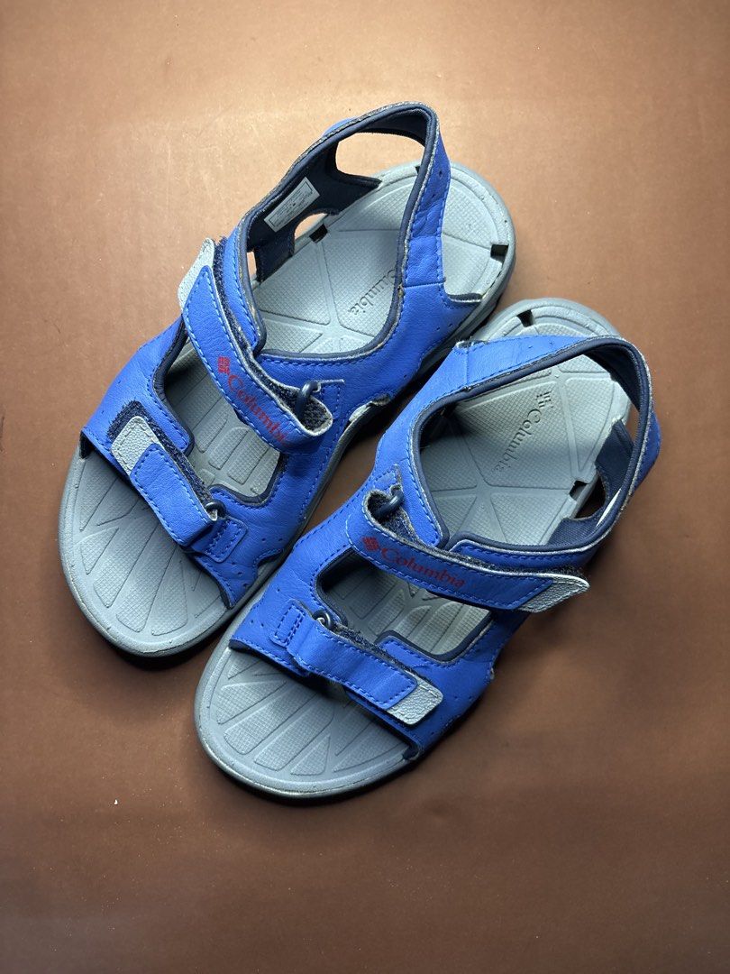 Columbia Sandal (Category: Slippers and slides) located in Cagayan de Oro. Submitted by _kai.thrift (Listing ID 1465101325, Image 2). Description: .