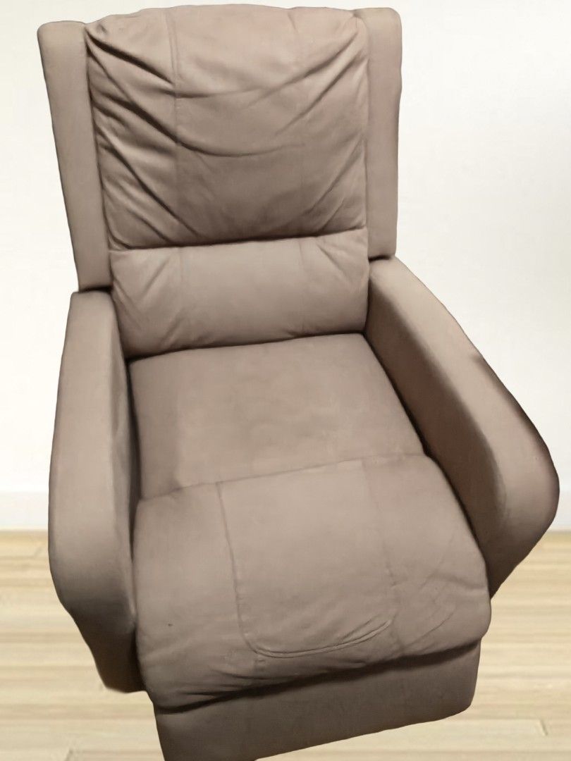 Comfortable Fabric Recliner Chair - Beige (Category: Chairs) located in Manila. Submitted by nightowl.zzz (Listing ID 1447297915, Image 2). Description: Comfy beige recliner. Soft fabric, padded for comfort. Great for relaxing..
