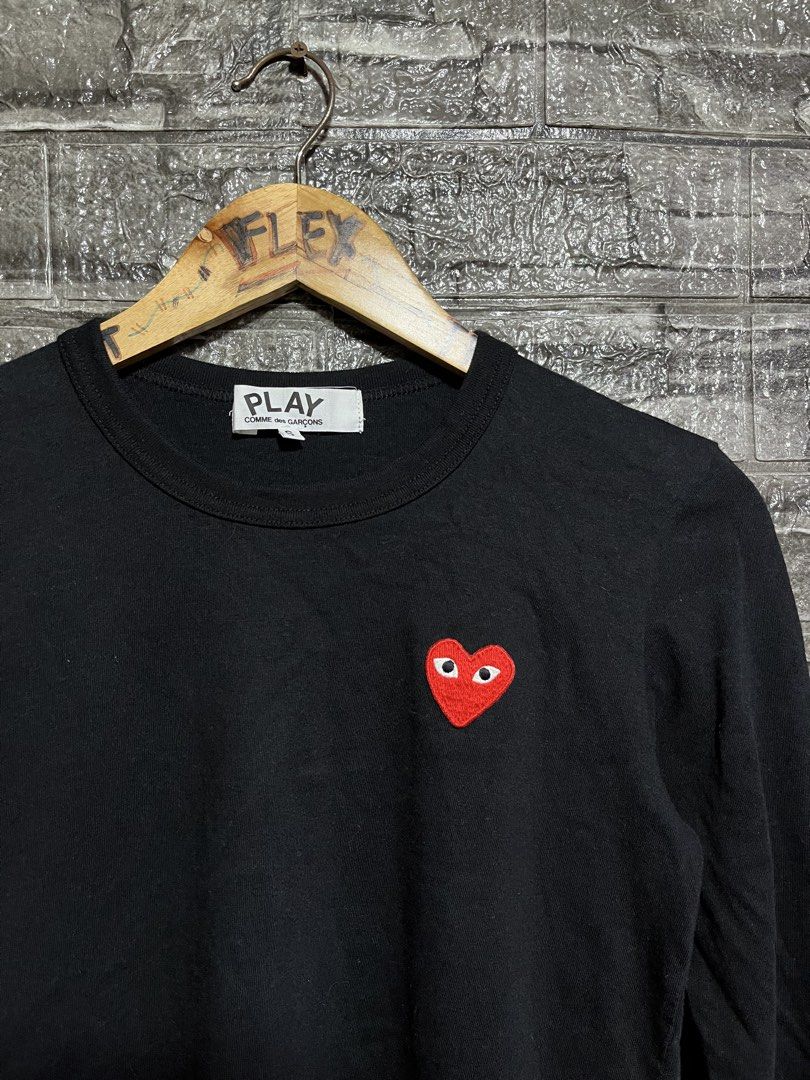 Comme Des Garcons Play Long Sleeve (Category: Luxury Apparel) located in Manila. Submitted by flex_curation (Listing ID 1465141448, Image 2). Description: 17.5X22 IN VERY GOOD CONDITION BACOOR CAVITE LOC.
