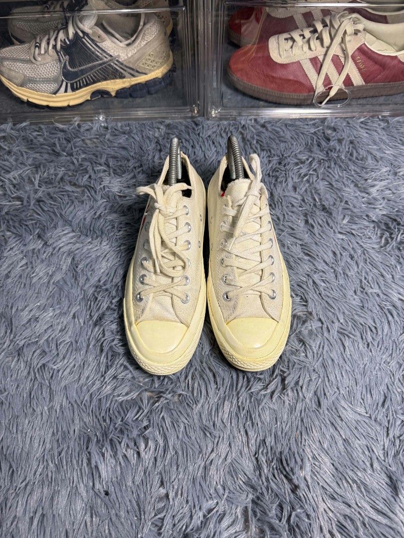 CONVERSE CDG LOW CREAM (Category: Sneakers) located in Candelaria. Submitted by worn_gallerie (Listing ID 1465160333, Image 2). Description: CONVERSE X CDG SIZE 7 WOMENS GOOD CONDITION ₱1,499 ONLY.