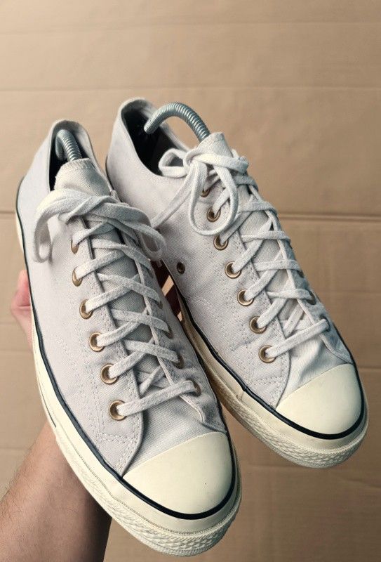 Converse. Chuck Taylor 70's Low Beige (Category: Sneakers) located in Bacoor. Submitted by nineties_kid (Listing ID 1465014521, Image 3). Description: #-----# Converse. Chuck Taylor 70's Low Beige Size: 11 Issue: Used. Slightly dirty. May minor scuffs and minor sole sep sa gilid ng shoes. (sakit ng mga chucks and vans) _________________________ -Modes Of Delivery: J&T/Lalamove/ LBC (Cash on Pick-up/COD) -Meet-up (Bacoor Cavite Area/Mandaluyong-Sh