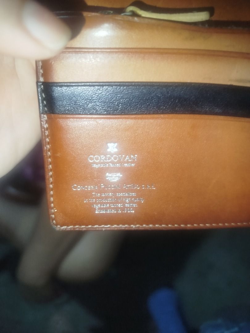Cordovan (Category: Luxury Bags & Wallets) located in Caloocan City. Submitted by goldenwind.7a6044 (Listing ID 1464986196, Image 2). Description: This high-quality P.I.D. long wallet is made with strong Cordovan horse leather and real Italian Vacchetta leather. It is great for everyday use because it has many slots for cards, cash pockets, and a safe zipper for coins. .