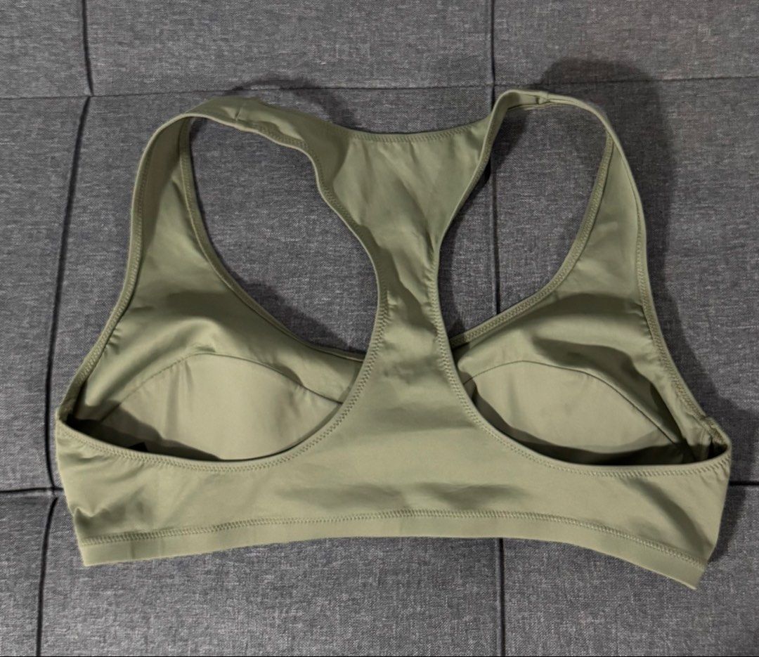 COS sportbra (Category: Activewear) located in General Santos City (Dadiangas). Submitted by curatedstuffs101 (Listing ID 1465045737, Image 2). Description: Like new No flaws Color rate:10/10 Size: eu 40 Low ballers will not be entertained .