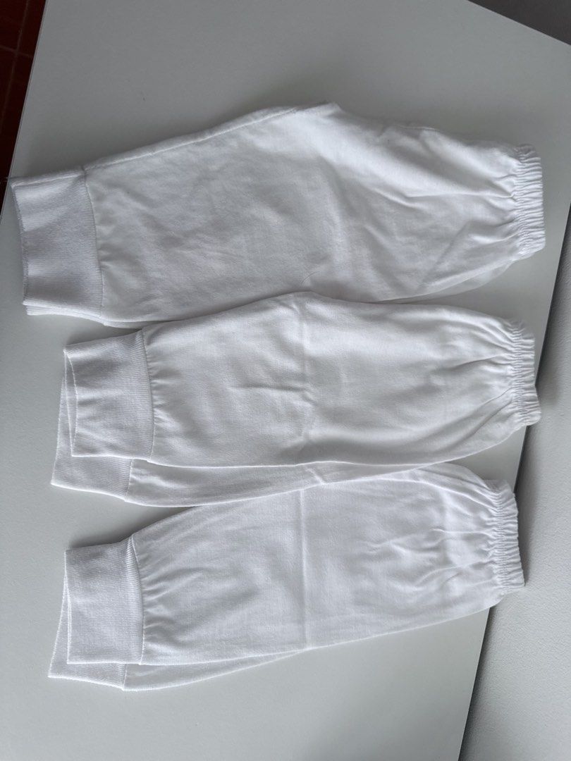 Cotton Central Baby wrap tie and pajama SET (Category: Babies & Kids Fashion) located in Quezon City. Submitted by klengkerz (Listing ID 1465106983, Image 3). Description: Take All .