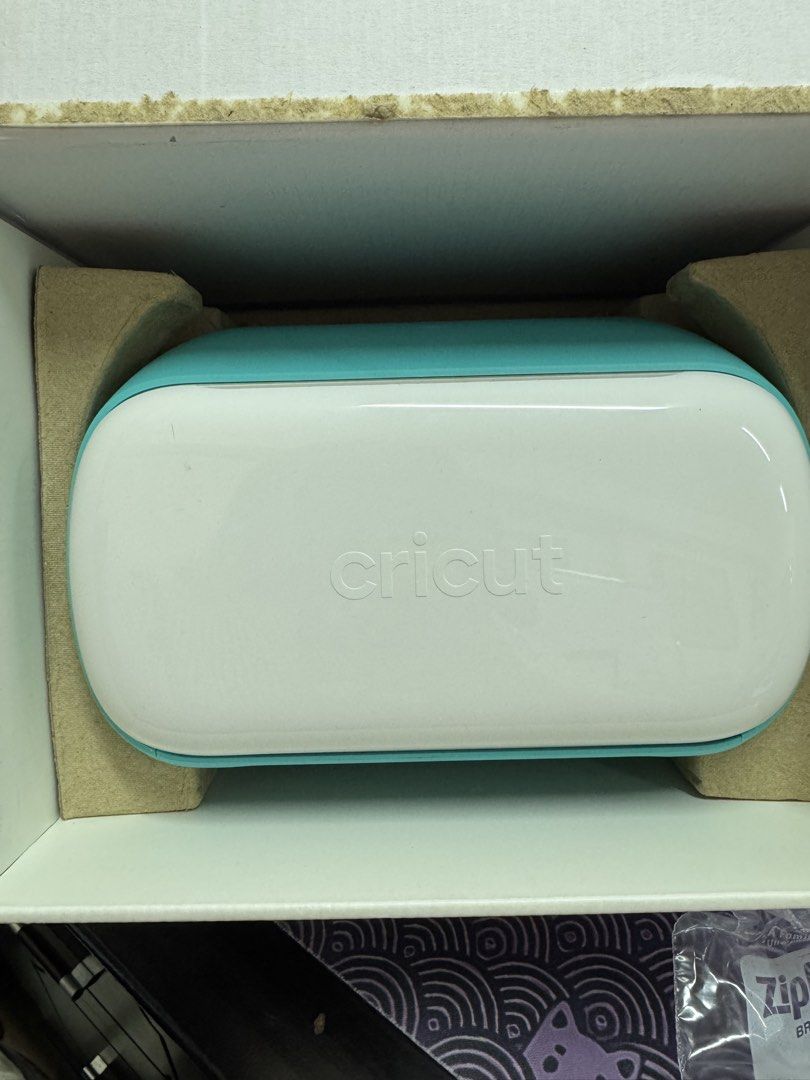 Cricut Joy (Category: Craft Supplies & Tools) located in Muntinlupa City. Submitted by heynahhh (Listing ID 1464998977, Image 2). Description: Cricut Joy (brandnew) Unit only 4,500.