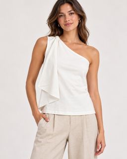(Category: ) located in . Submitted by closet.cha (Listing ID 1465052390, Image 1). Description: .