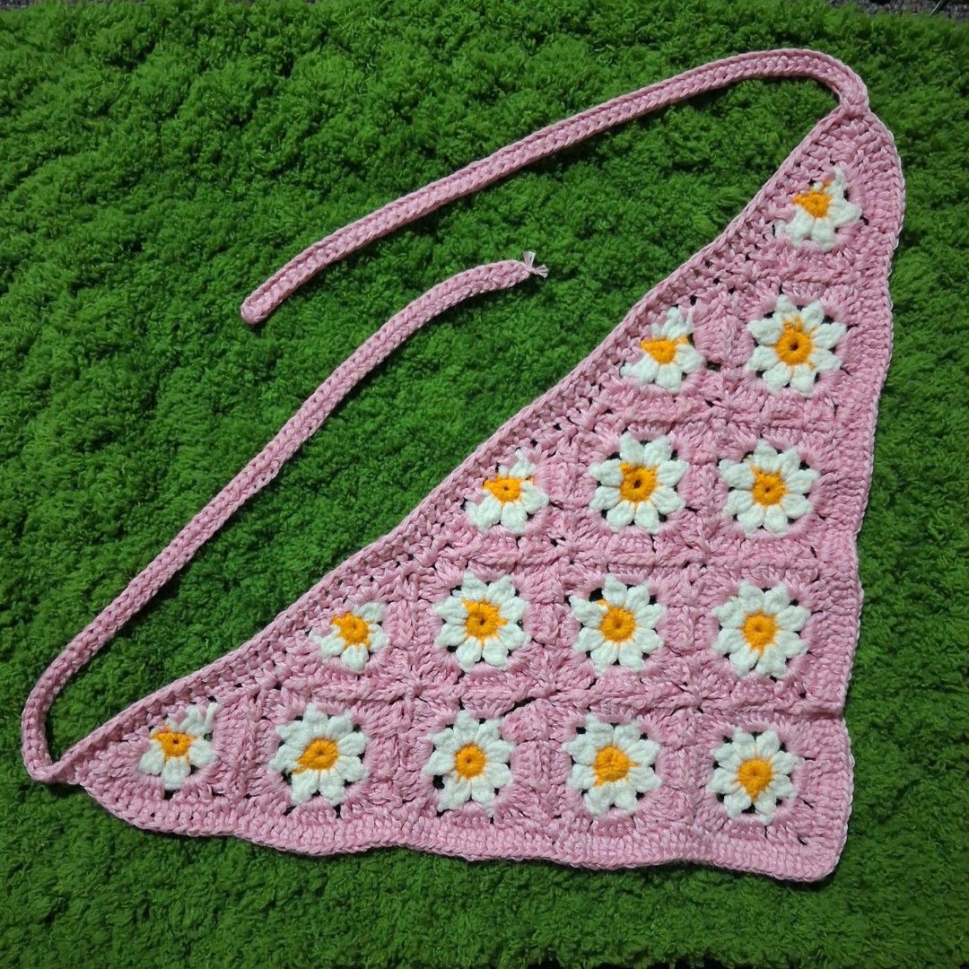 Crochet Daisy Bandana (Category: Hair Accessories) located in Lopez. Submitted by kathnyxx.studio (Listing ID 1464969154, Image 1). Description: 🧶 Crochet Daisy Bandana 🎨 Customizable Colors 📦 Ship via J&T.