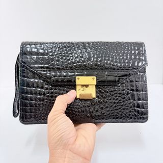 (Category: ) located in . Submitted by vintagebrandedstore (Listing ID 1465012243, Image 1). Description: .