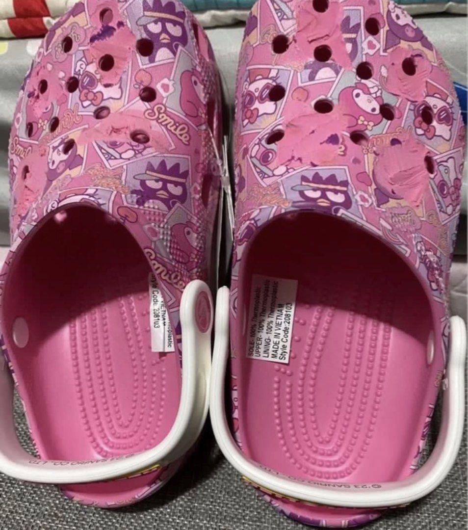 Crocs sandals (Category: Babies & Kids Fashion) located in Manila. Submitted by bwshoppe (Listing ID 1465047485, Image 3). Description: Brand new Crocs limited edition Size 32-33 EU for kids Purchased abroad.