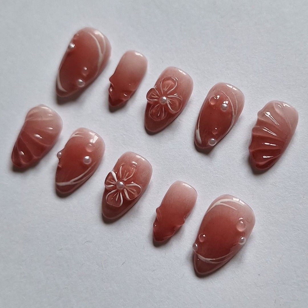Custom press on nails (Category: Hands & Nails) located in Quezon City. Submitted by luxetips_pressph (Listing ID 1464986224, Image 3). Description: Custom Press On Nails for 250-350php Any shape and length message to order and for inquiries! Inclusions: 📌 Nail Prep Kit (Alcohol Pads, Cuticle Pusher, Nail File) 📌Jelly Glue 📌 Care Card 📌Press On Nails.