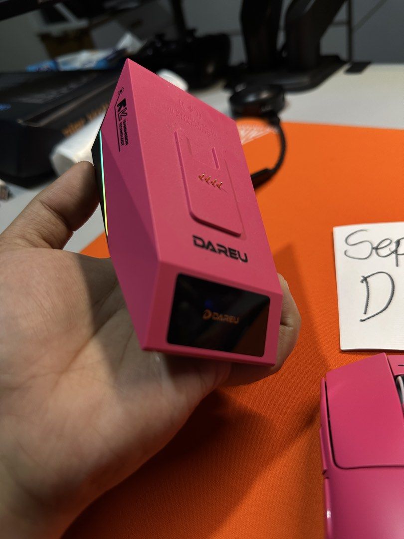 Dareu AE6 Pro 8k Mouse Wireless with Charging dock (Category: Mouse & Mousepads) located in Cavite. Submitted by biboyharanero (Listing ID 1465040293, Image 3). Description: Dareu AE6 Pro 8k Mouse Wireless with Charging dock Only reviewed on YT Negotiable RFS: Decluttering review units Issue: None Shipping Methods: -JT express - I will need a 300 PHP sf deposit before shipping -Lalamove - check prices from your pin to sm rosario cavite (100-300 p