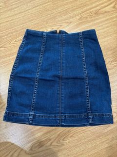 (Category: ) located in . Submitted by ysabellyyyyy (Listing ID 1465035837, Image 1). Description: .