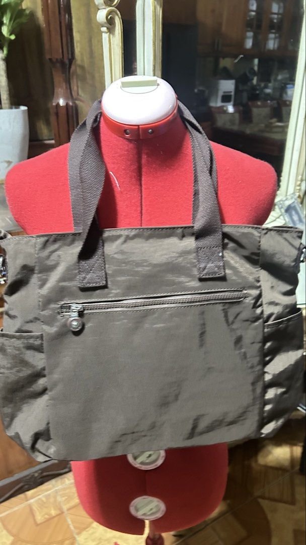 dark brown kipling shoulder bag (Category: Shoulder Bags) located in Quezon City. Submitted by prelovedthings830 (Listing ID 1465048516, Image 2). Description: .