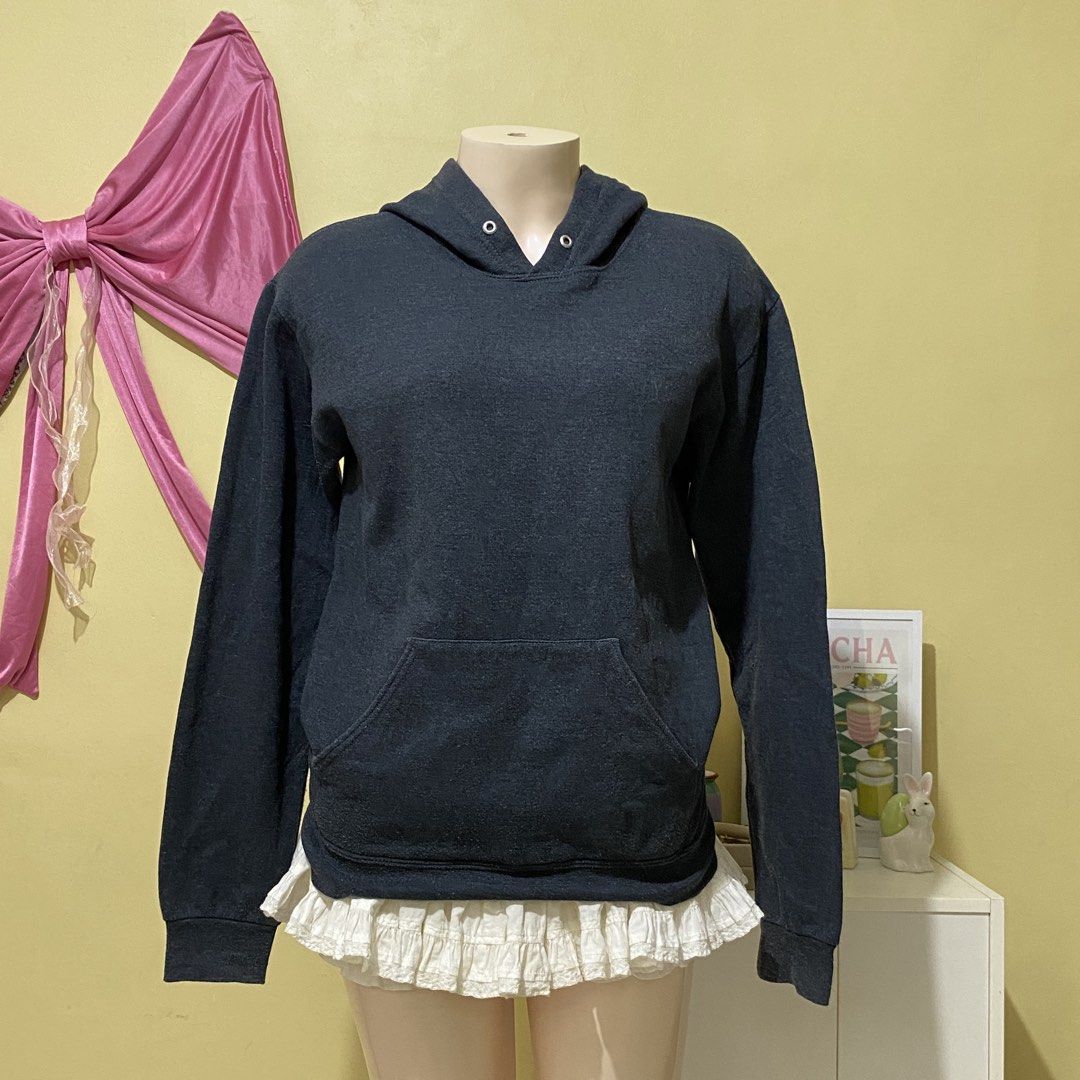 DARK GRAY HOODIE (Category: Coats, Jackets and Outerwear) located in Dasmarinas. Submitted by hannah.oakph (Listing ID 1464981126, Image 3). Description: .