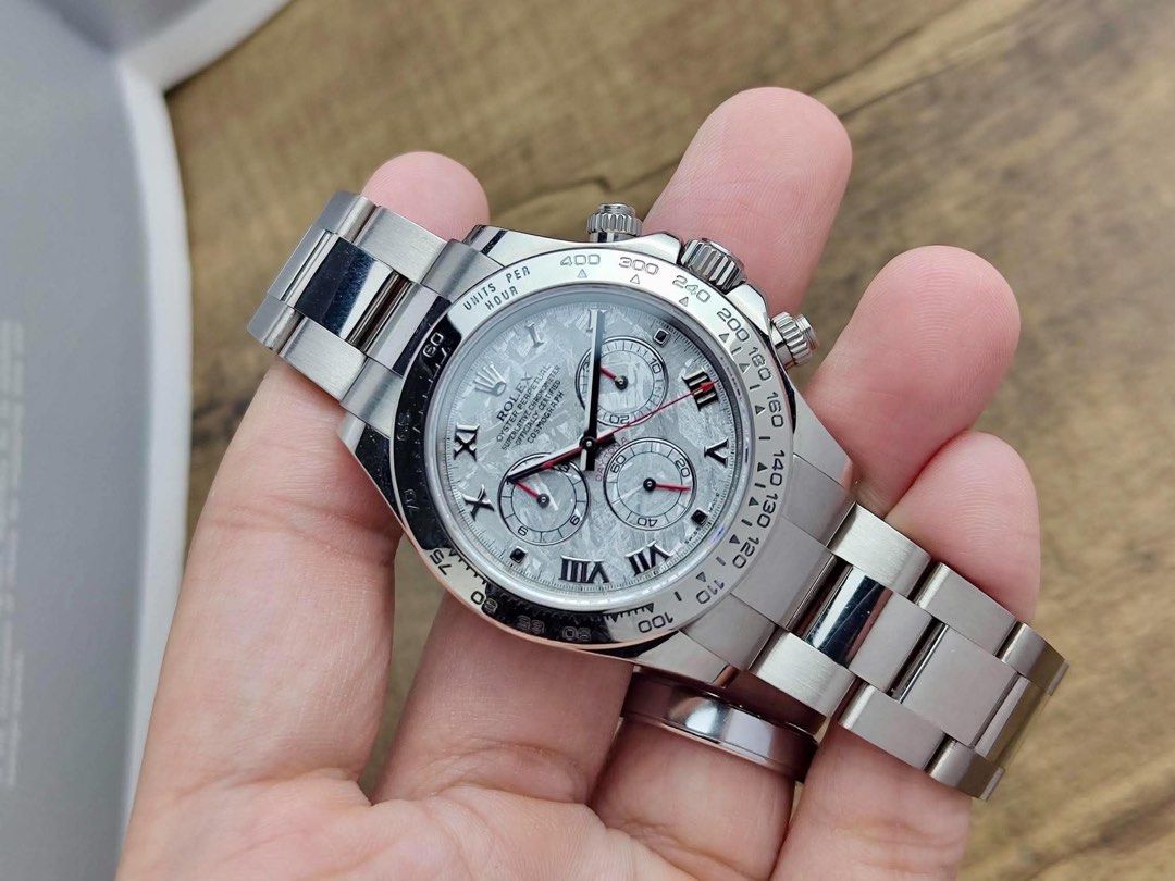 Daytona Meteorite WG (Category: Men's Watches) located in Makati City. Submitted by swissperpetual (Listing ID 1465013836, Image 2). Description: Rolex Daytona Meteorite White Gold Short Clasp 40mm 116509 2011 Complete Set Condition: 9/10 (Excellent condition) Price: P2,988,000 Negotiable 🤝 7 Day Moneyback Guarantee 🧑‍🔧 1 Year SP Service Warranty 💱 Trades Offers and Pre-orders Accepted 💳 Credit Card Options Available 🪙 Layaway Options Avail