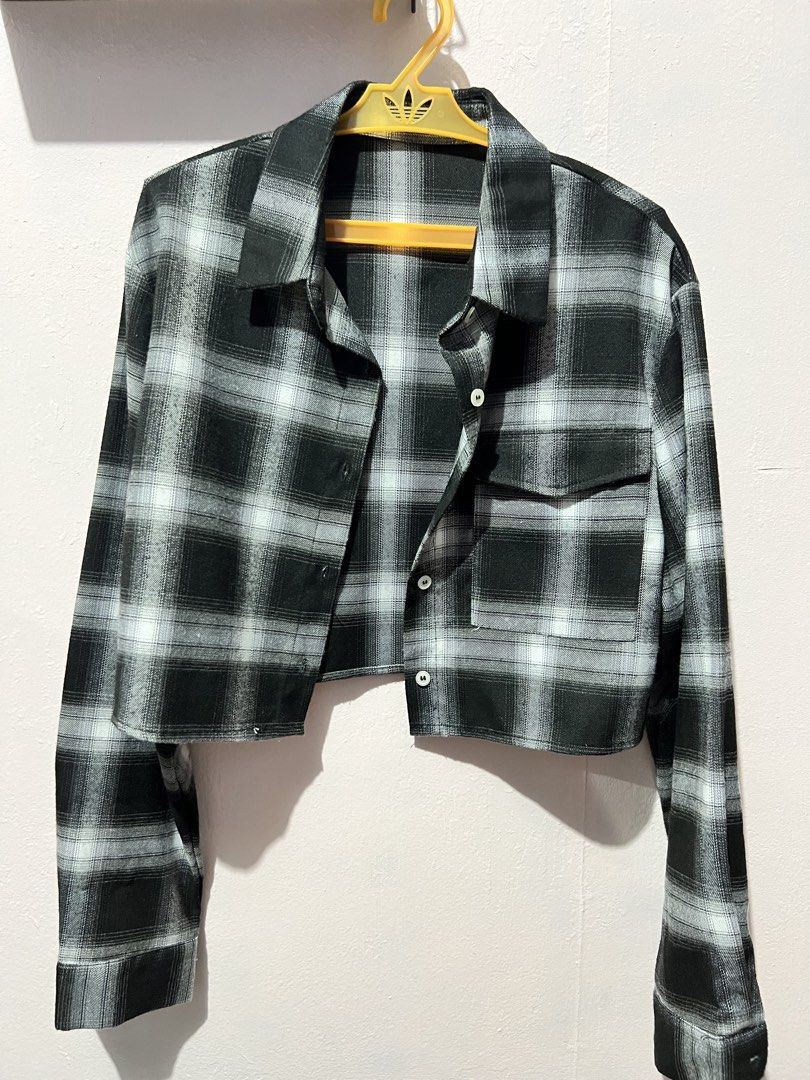 Dazy Black and White Plaid Button-Down Shirt Size S (Category: Shirts) located in Manila. Submitted by colesj (Listing ID 1465169118, Image 2). Description: - Size: Small - Color/Pattern: Black and white plaid - Style: Crop length, button-down with classic collar and single chest pocket - Styling: Easy to match with high-waisted jeans or skirts Thick and comfy cropped flannel from SHEIN. Used only once and still in very good condition. - Thick fa