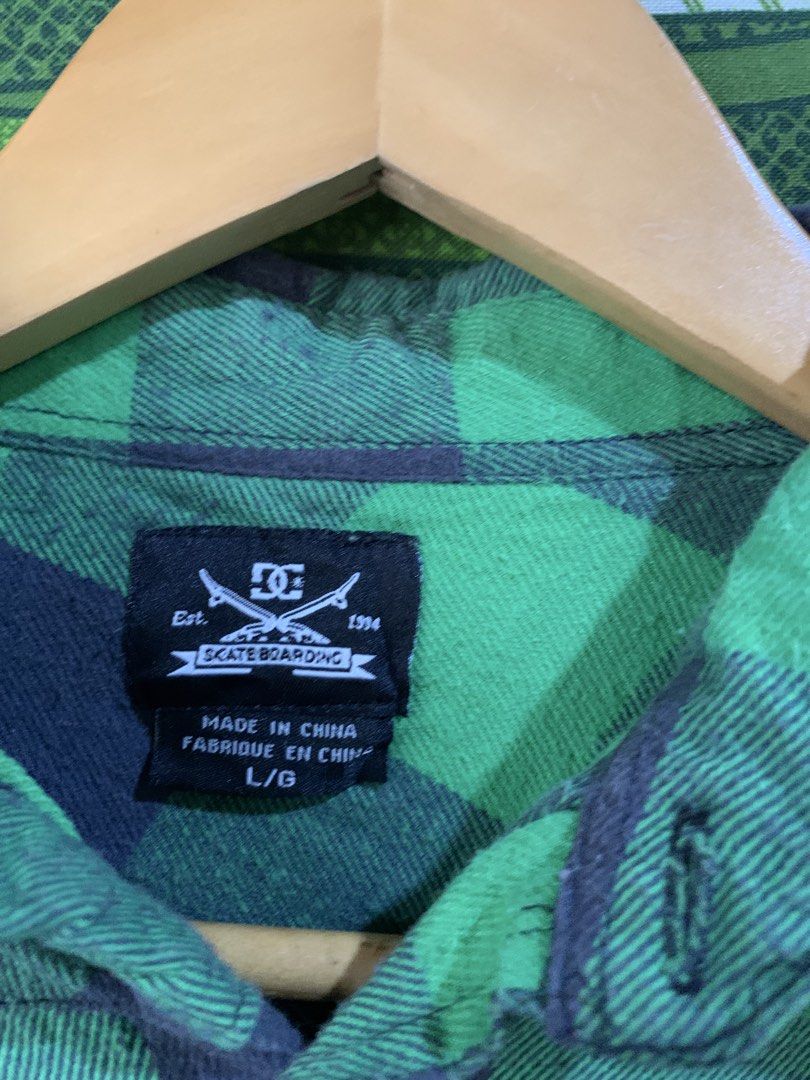 DC SKATEBOARD (Category: Tshirts & Polo Shirts ) located in Manila. Submitted by makaluma022 (Listing ID 1465045435, Image 2). Description: Good condition Dimensions 19x25 Size large on tag.