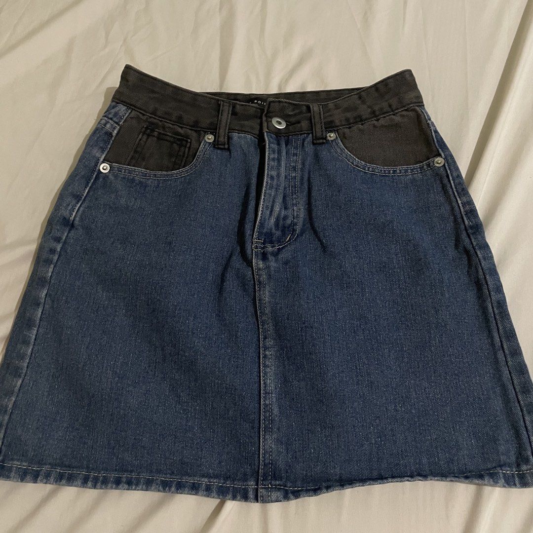 denim mini skirt (Category: Skirts) located in Manila. Submitted by mariali_ (Listing ID 1465047310, Image 1). Description: very comfortable to wear with inner short NO issue or broken zippers/buttons rfs: decluttering.