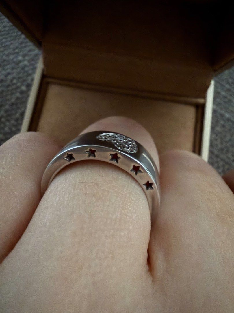 Diamond Ring (Category: Rings) located in San Pedro. Submitted by loveeofgoldiss (Listing ID 1464982457, Image 3). Description: .
